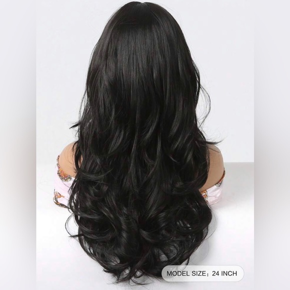 Natural black, synthetic 24 inch wig - Picture 2 of 9